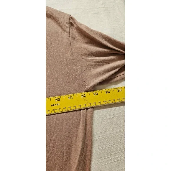 Athleta Med. Cloudlight Stratus Top Mauve, - Picture 3 of 4